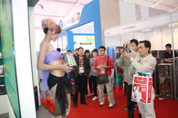 多元服務與賦能自我 佛山模特的跨界發展新思考